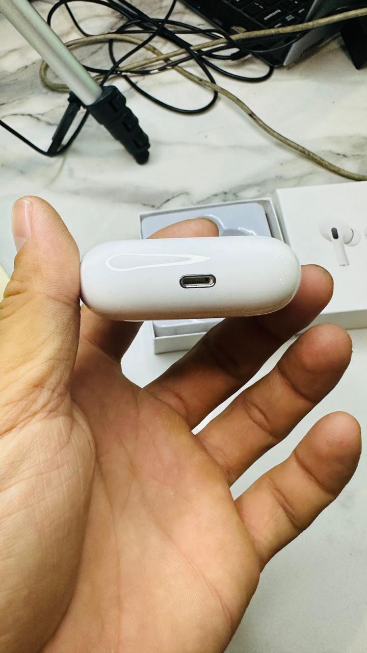 Wireless White Airpods Pro 2
